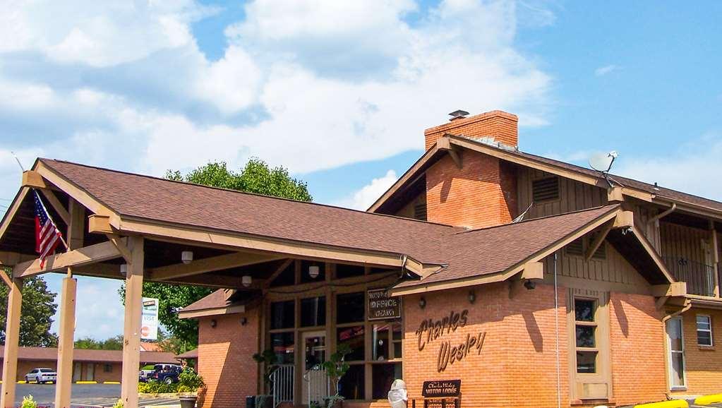 Charles Wesley Motor Lodge Downtown Broken Bow- Hochatown Exterior foto